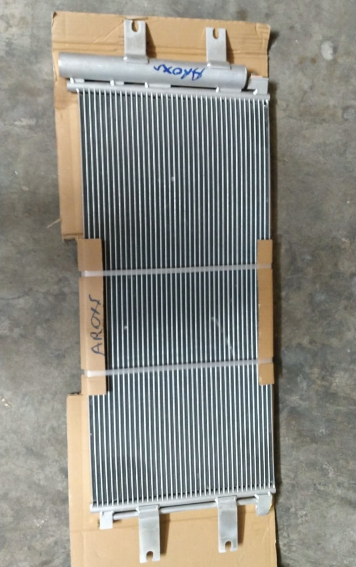 KONDENSER MERCEDES AXOR /AROCS 2017-2023 /OEM 9615000054 / FİLTRELİ